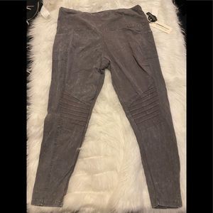 The sweatshirt project by French laundry leggings 3X